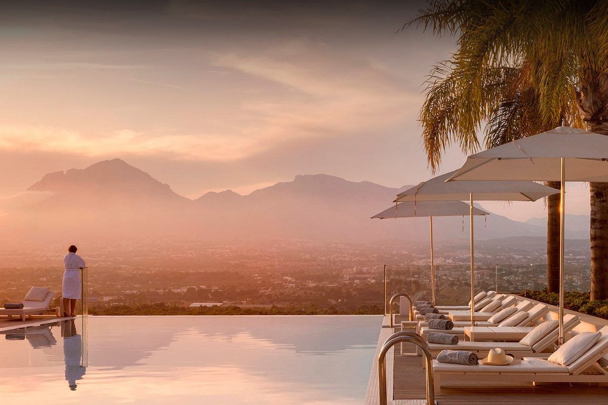 Luxury hotels with specialized wellness programs